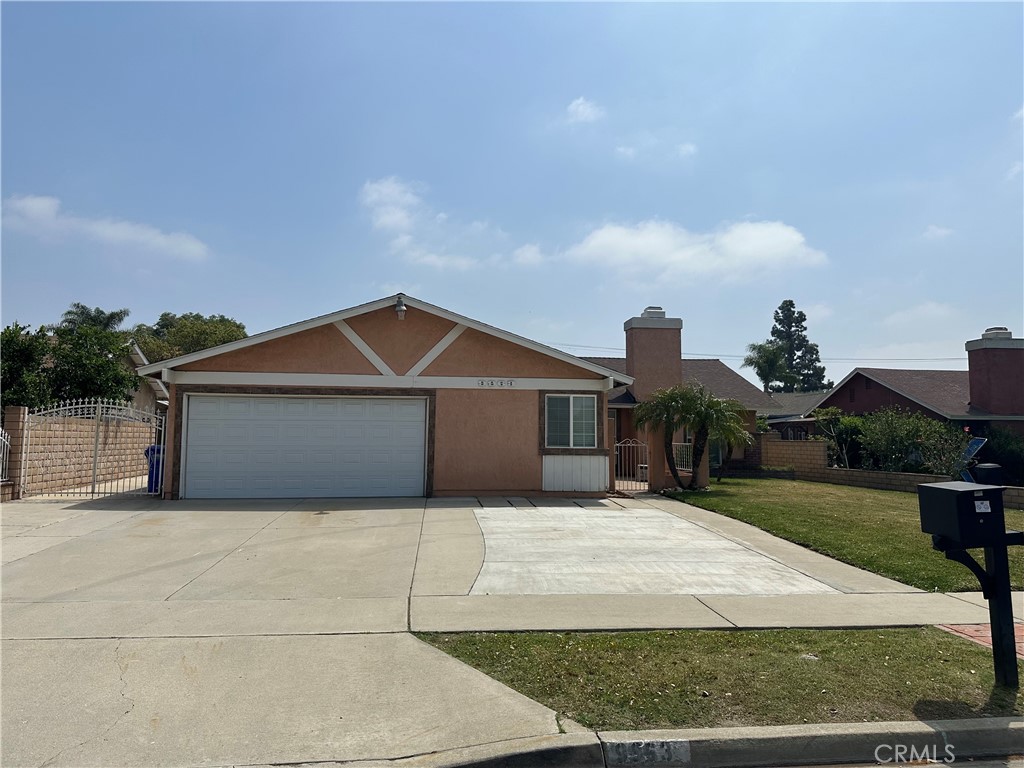 9963 Eugenia Avenue Property Photo 3