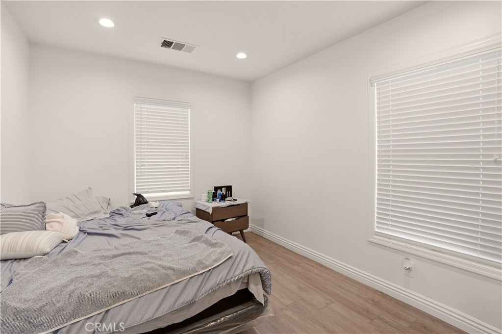 339 E 103 Street Property Photo 15