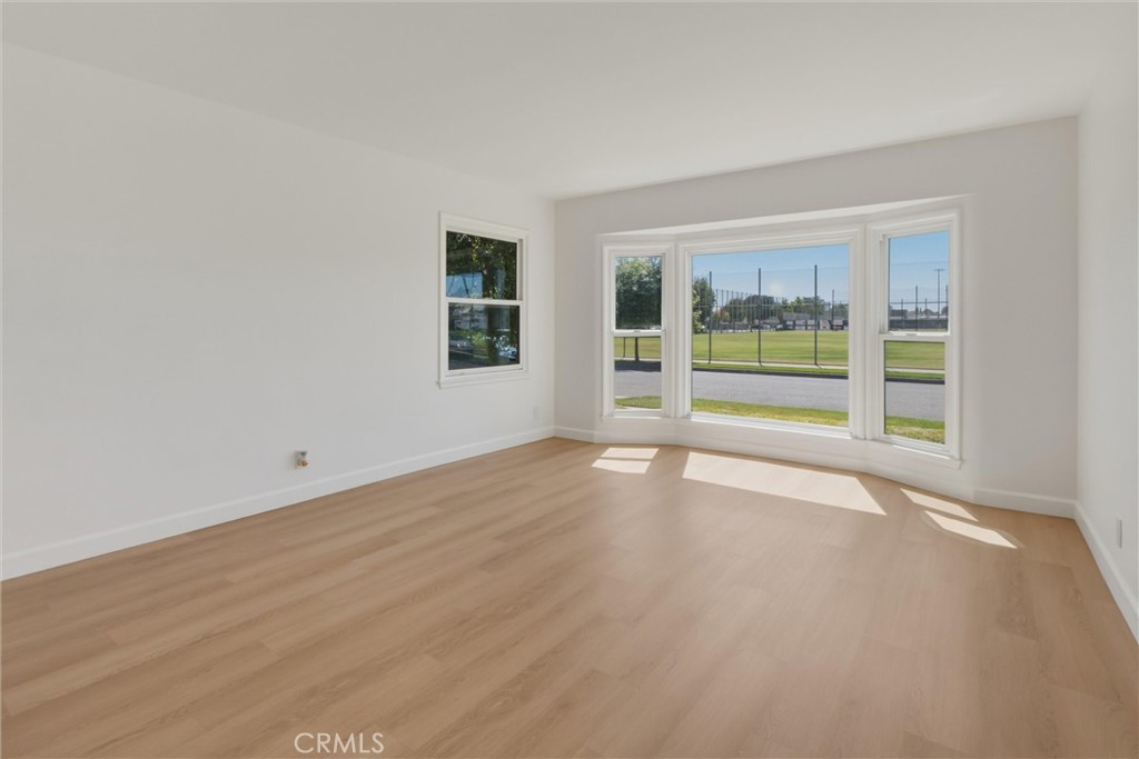 4312 Lomina Property Photo 9