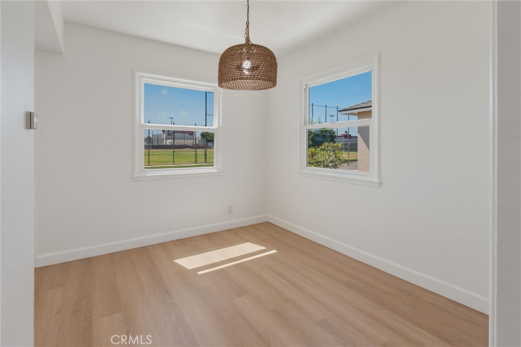 4312 Lomina Property Photo 11