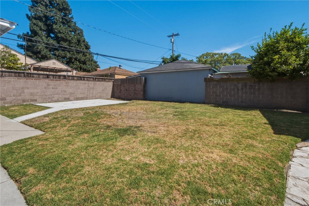 4312 Lomina Property Photo 26