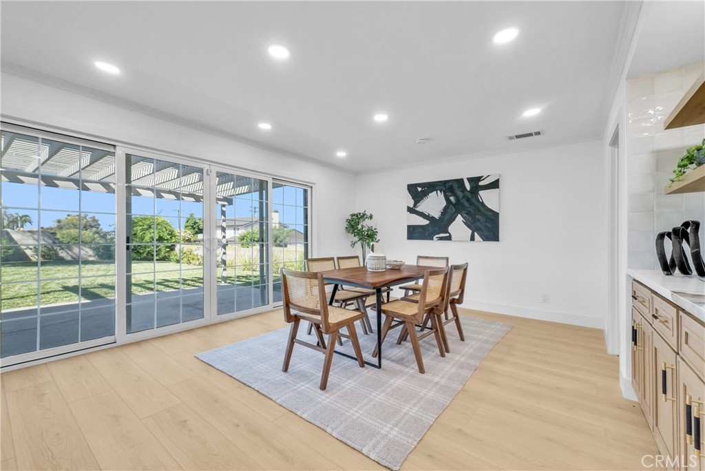 15261 La Belle Street Property Photo 18