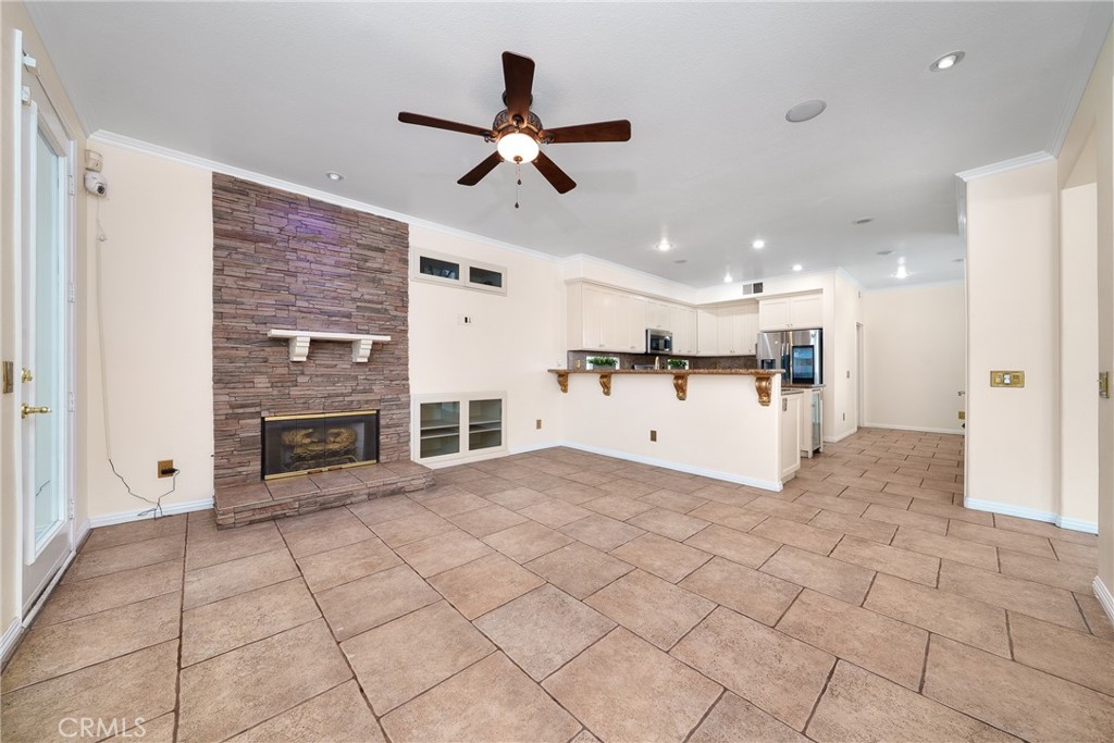 12241 Queensbury Property Photo 4
