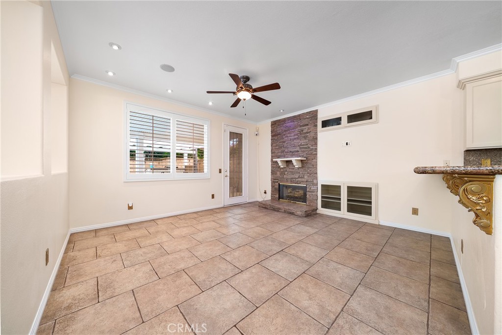12241 Queensbury Property Photo 5