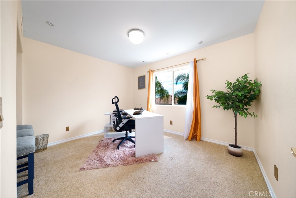 12241 Queensbury Property Photo 17