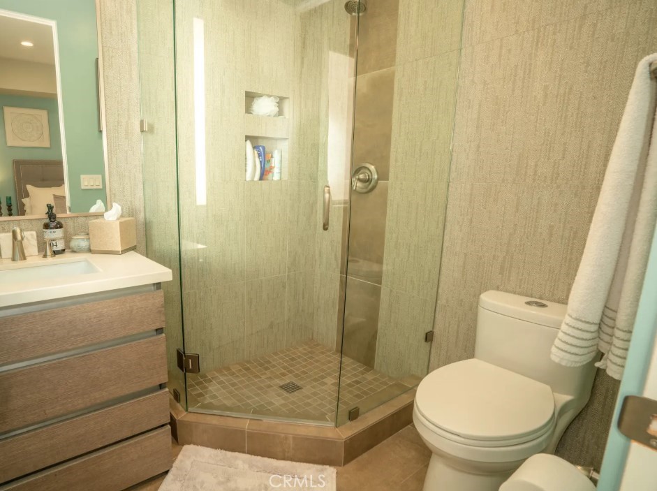 162 W Robinson Property Photo 14