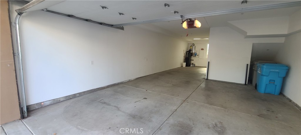 162 W Robinson Property Photo 25