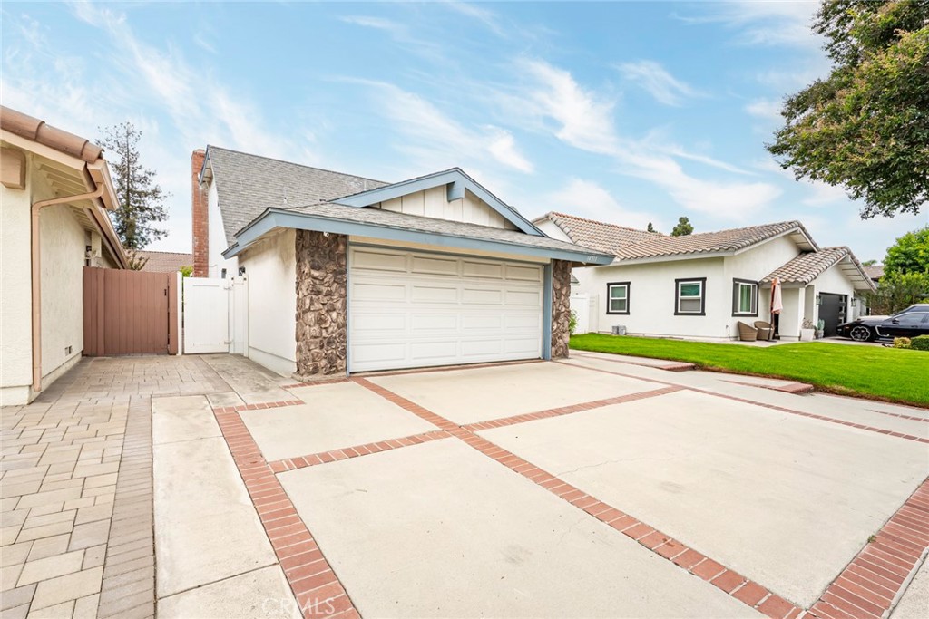 14911 Featherhill Property Photo 2
