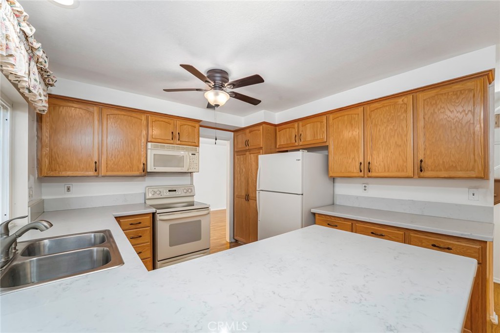 14911 Featherhill Property Photo 13