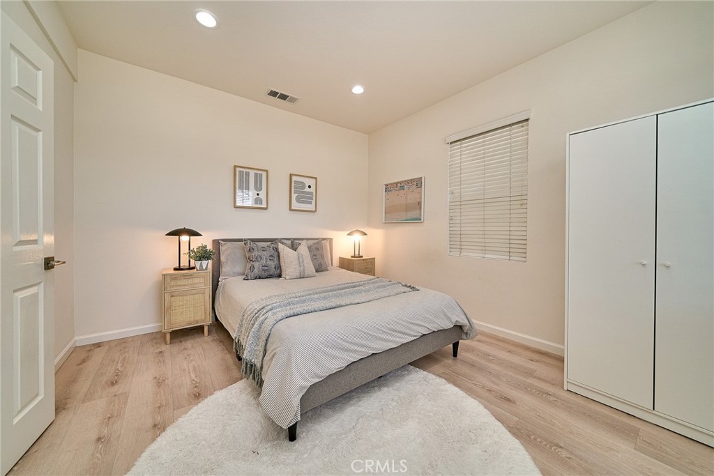 1361 Starbuck Property Photo 10