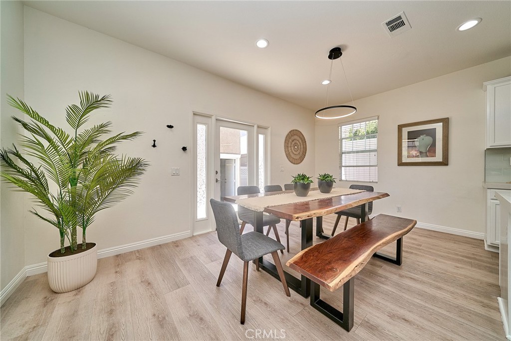 1361 Starbuck Property Photo 17