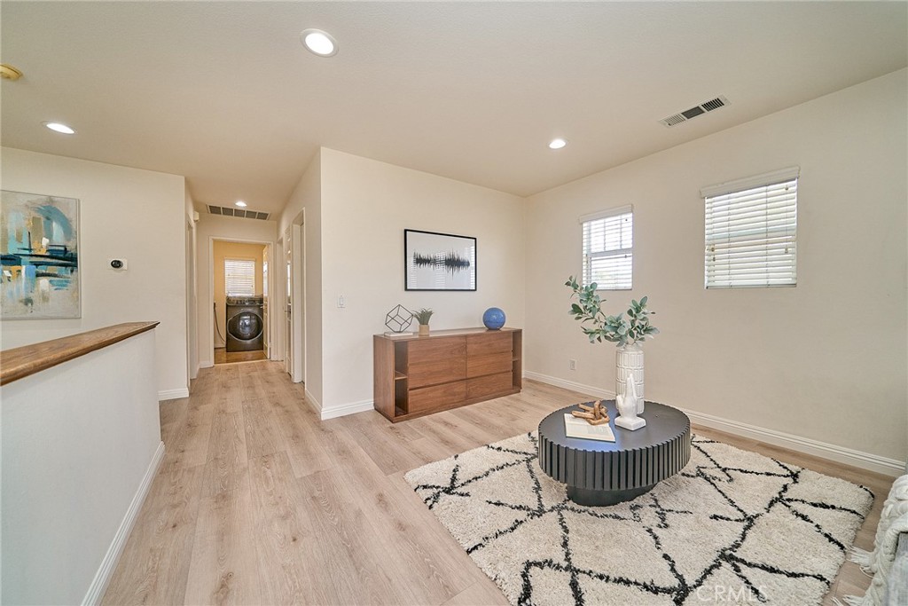 1361 Starbuck Property Photo 22