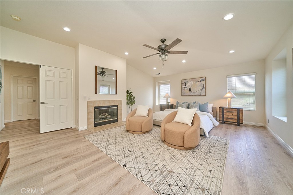 1361 Starbuck Property Photo 24