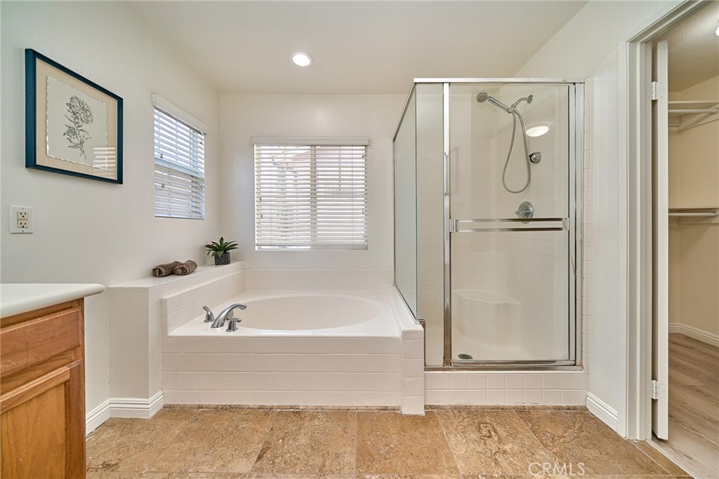 1361 Starbuck Property Photo 27