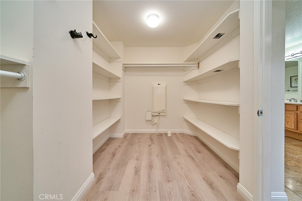1361 Starbuck Property Photo 28