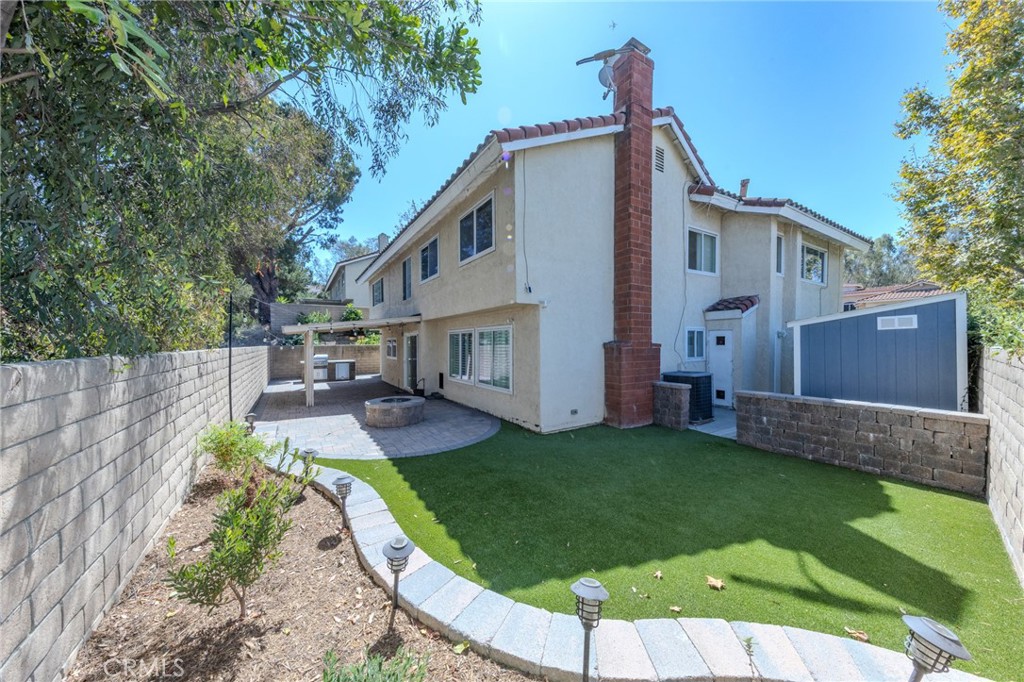 160 N Eucalyptus Property Photo 4
