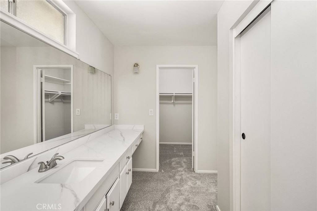 1877 Swan Circle Property Photo 23