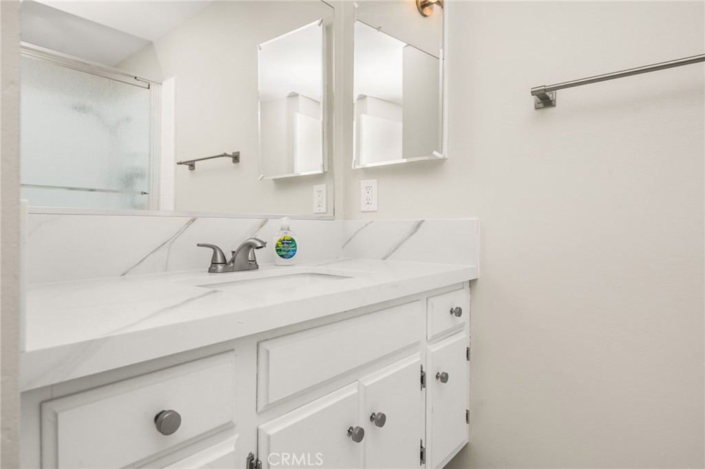 1877 Swan Circle Property Photo 25