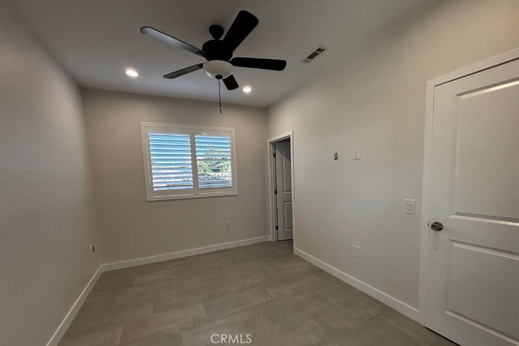2491 W Harriet B Property Photo 5