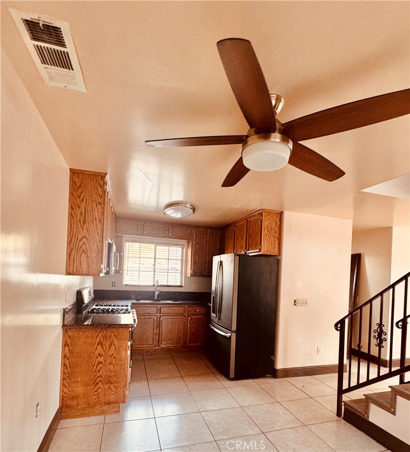 5425 Buchanan Property Photo 5