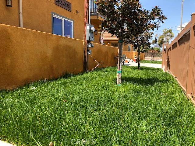 3534 W 67th Street Property Photo 3