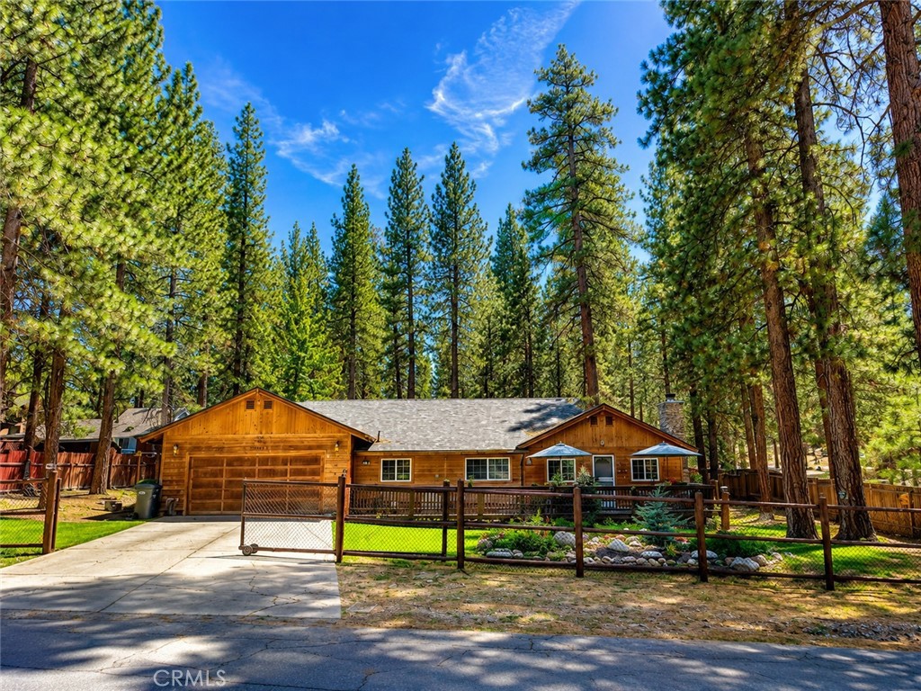 39893 Forest Road Property Photo 2