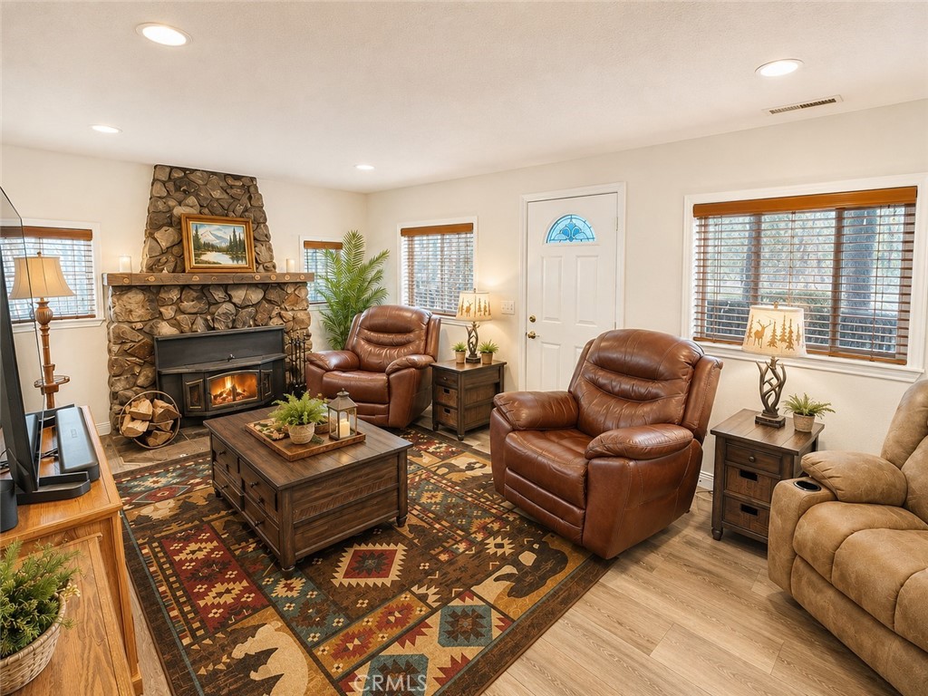 39893 Forest Road Property Photo 3