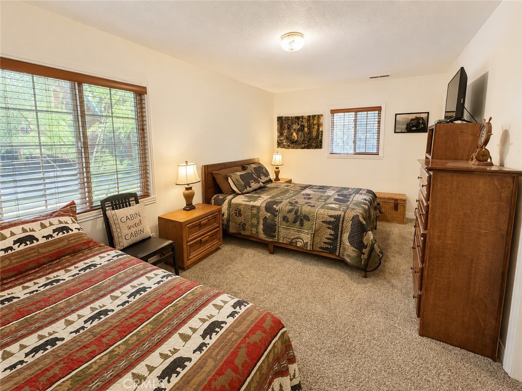 39893 Forest Road Property Photo 8
