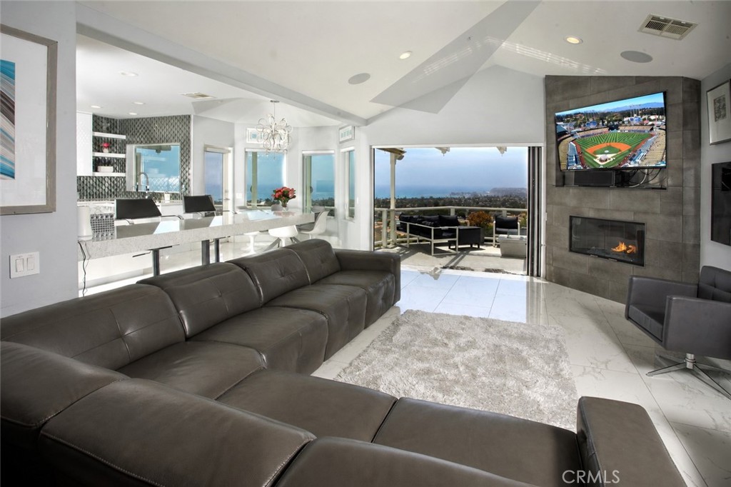 3 Via Pasa Property Photo 11