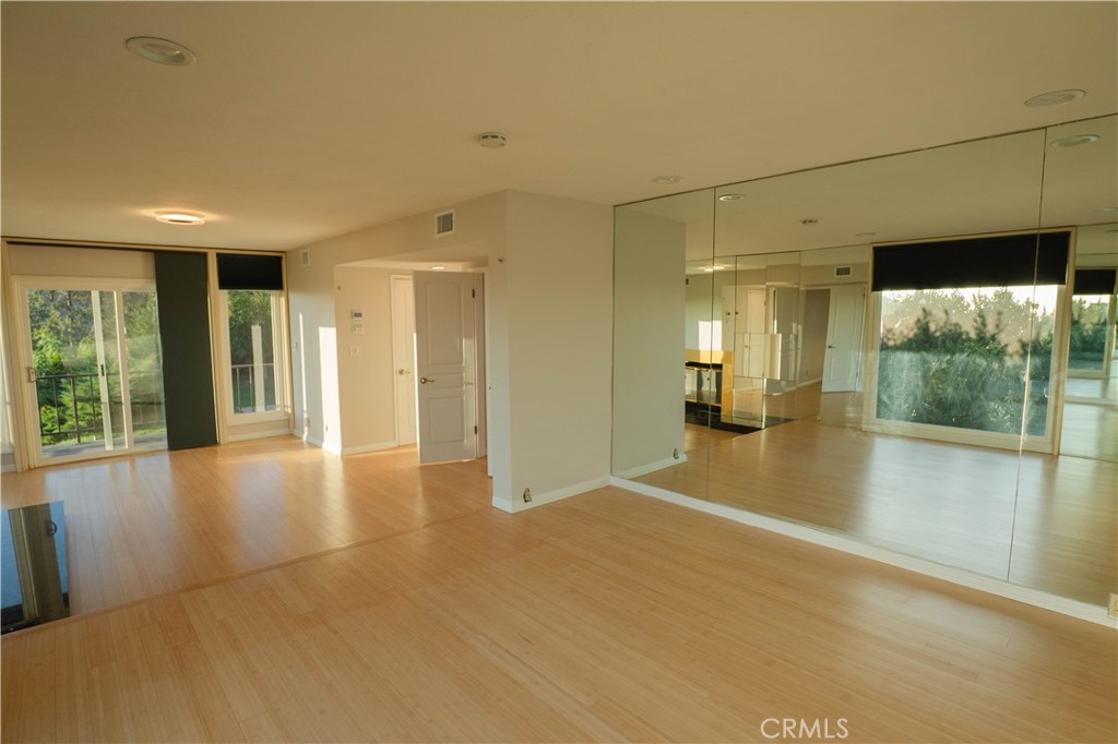 14001 Summit Property Photo 41
