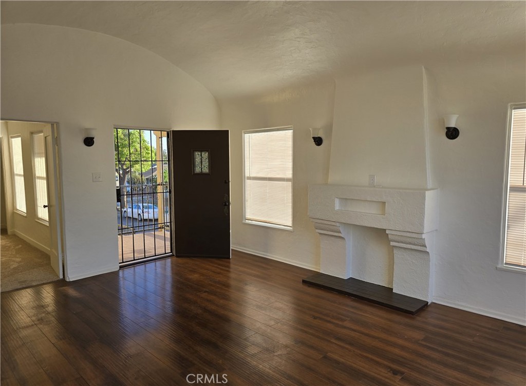5740 California Property Photo 6