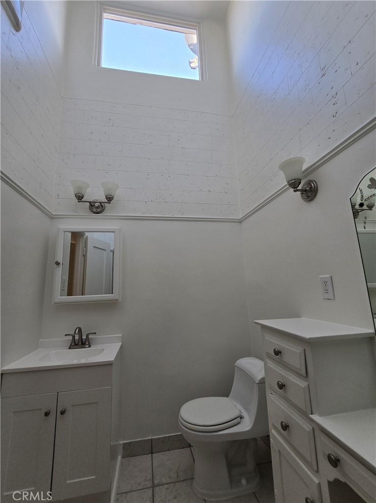 5740 California Property Photo 13