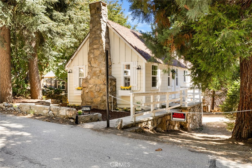 1177 Bear Springs Road Property Photo 1