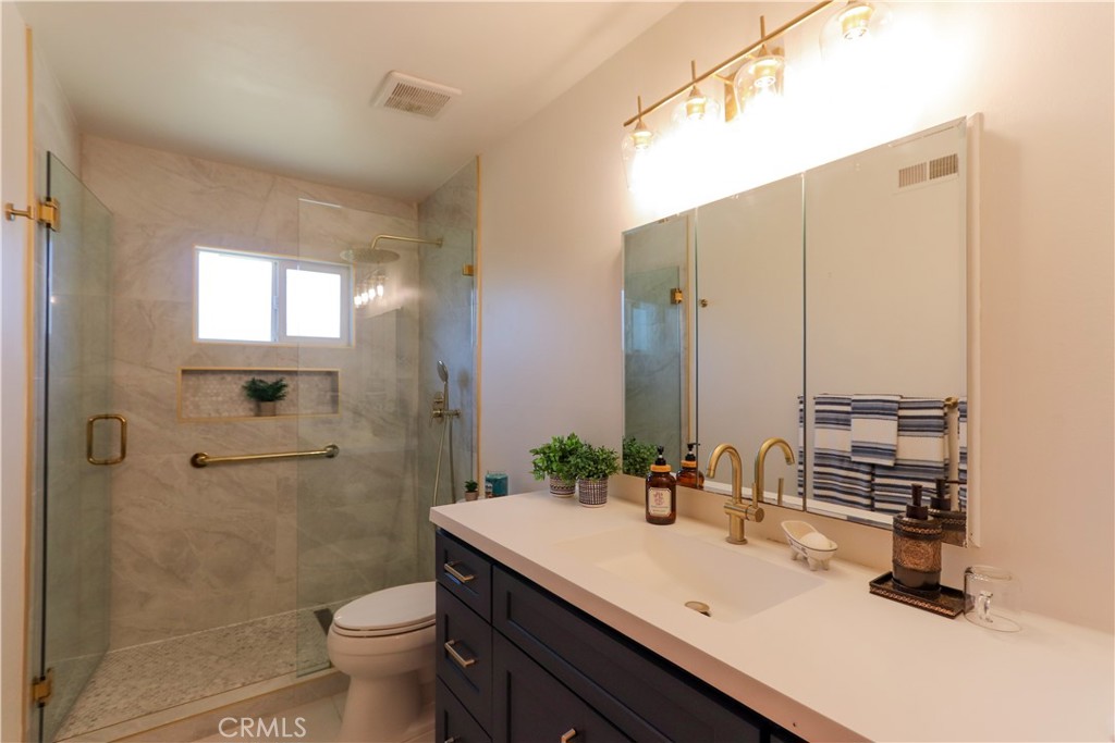 2516 E Quincy Property Photo 19
