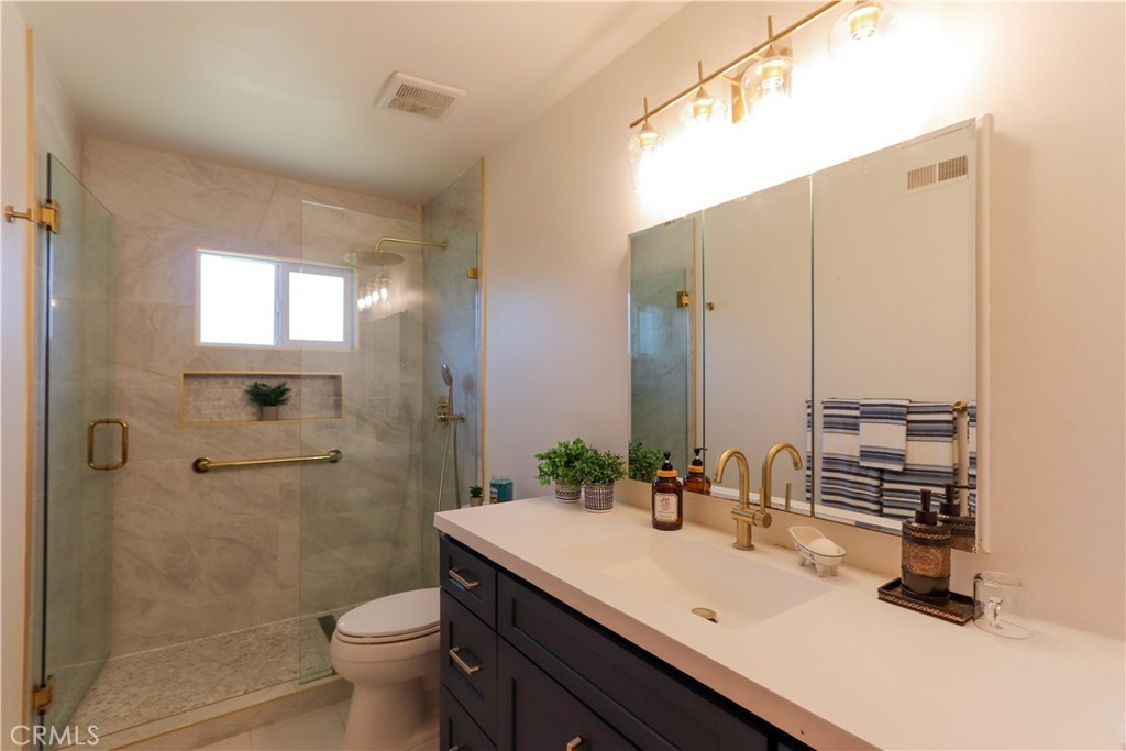 2516 E Quincy Property Photo 19