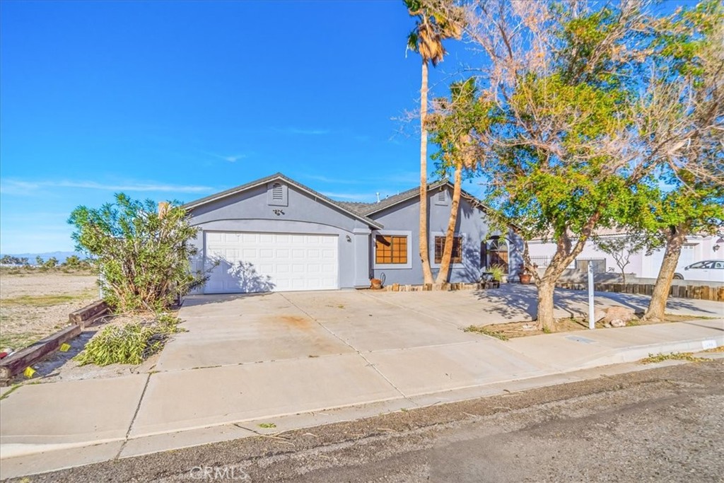 1348 Redwood Property Photo 1