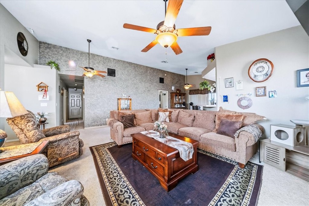 1348 Redwood Property Photo 8