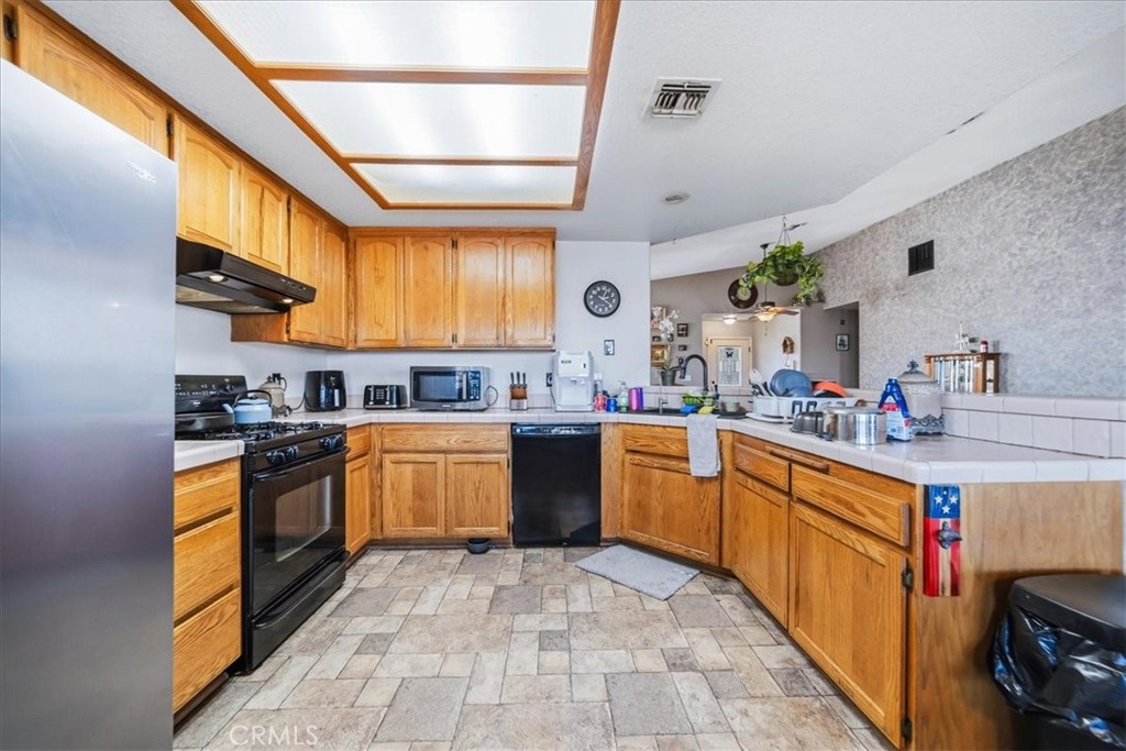 1348 Redwood Property Photo 12