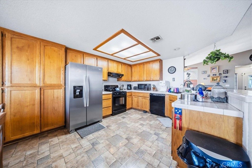 1348 Redwood Property Photo 13