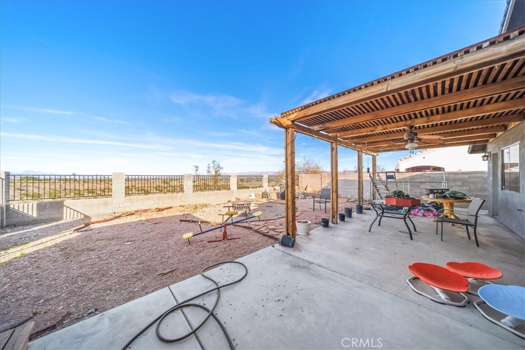 1348 Redwood Property Photo 33