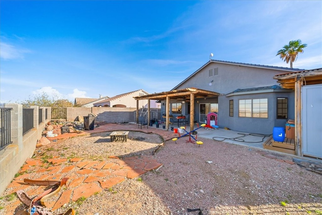 1348 Redwood Property Photo 37