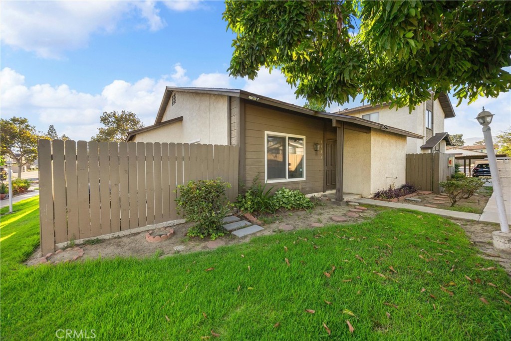 4585 Gold Rush Court Property Photo 2