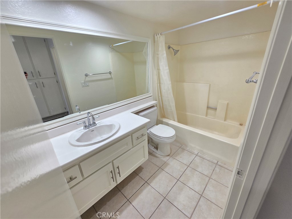 20702 El Toro Property Photo 10