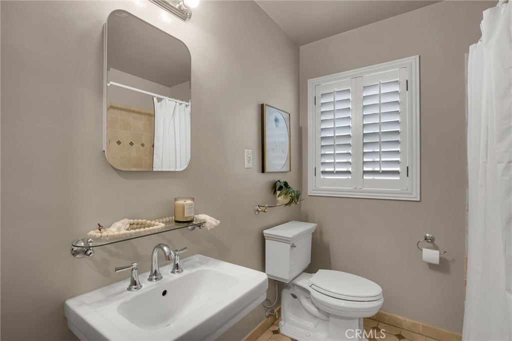 4852 Coldbrook Property Photo 11