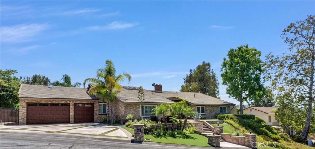 375 S Via Montanera Property Photo 1