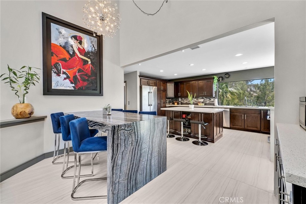 375 S Via Montanera Property Photo 8