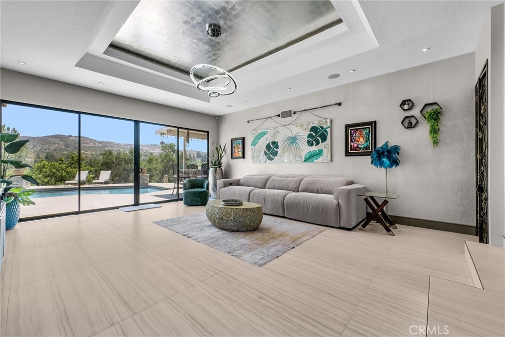 375 S Via Montanera Property Photo 10