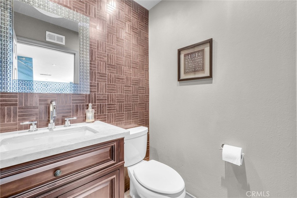 375 S Via Montanera Property Photo 26