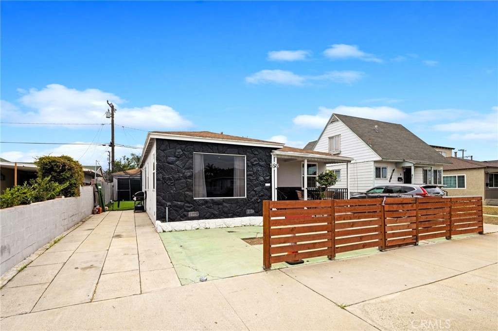 6522 Hereford Property Photo 3
