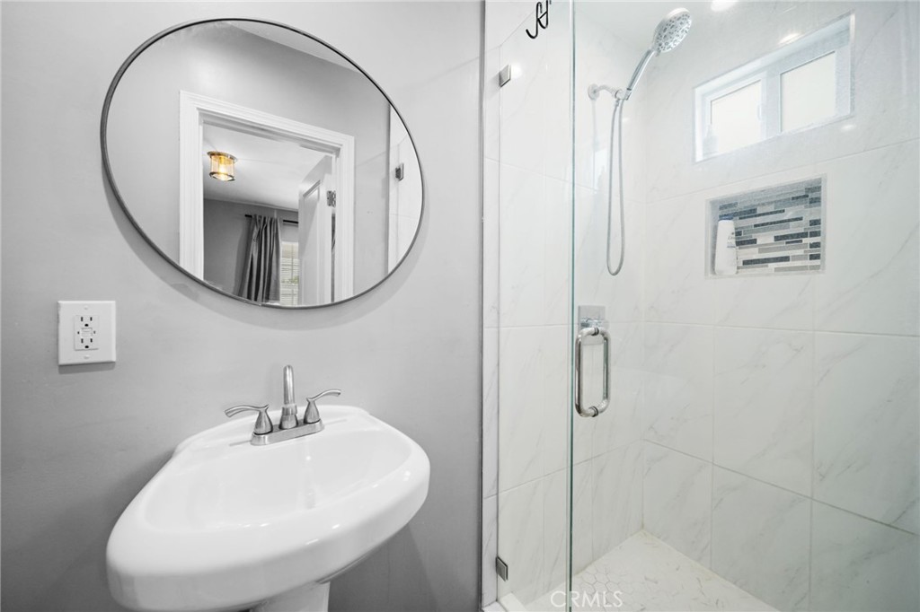 6522 Hereford Property Photo 25